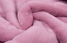 мех кролик стриженный 500гр/м2, 100пэ, 150см, розовый, 484-0247/c#2 tog01 купить по цене 1534.94 руб в розницу от 1 метра - в интернет-магазине Веллтекс