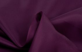 ткань подкладочная 190t 100%pe 58гр/м2 antistat цв s254(320/6039) фиолетовый темный 150см (рул 50м) купить по цене 52.6 руб в розницу от 1 метра - в интернет-магазине Веллтекс