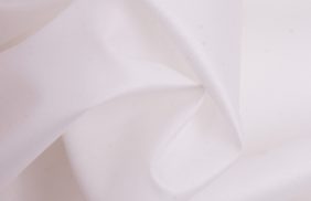 ткань оксфорд 210d, wr/pu1000, 82гр/м2, 100пэ, 150см, белый/s501, (рул 100м) tpx017 купить в Калининграде.